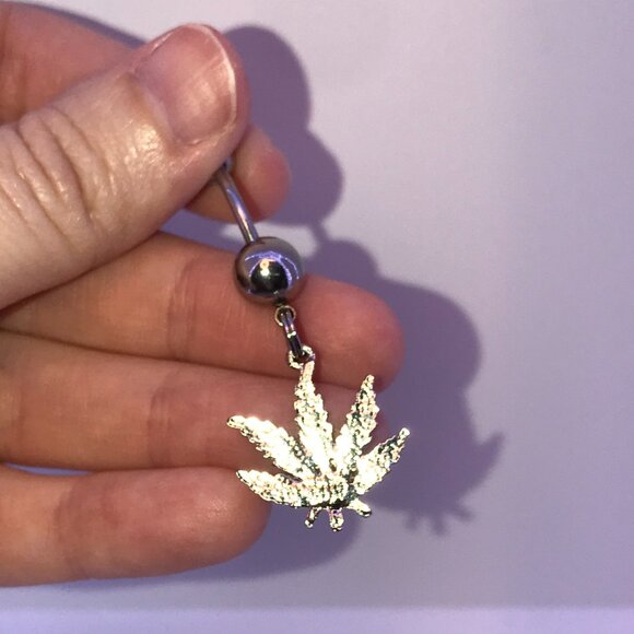 Aqua Blue Gem Dark Rasta Pot Leaf Dangle Belly Ring - Picture 3 of 8